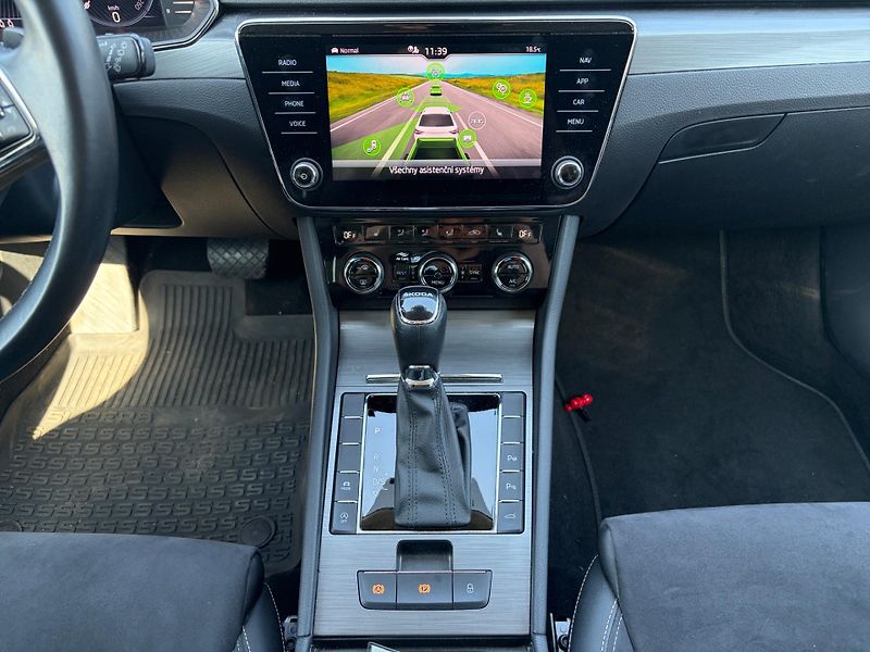 Škoda Superb (2022) STYLE 2.0TDI 110kW TAŽNÉ DSG  - fotka 10 z 11