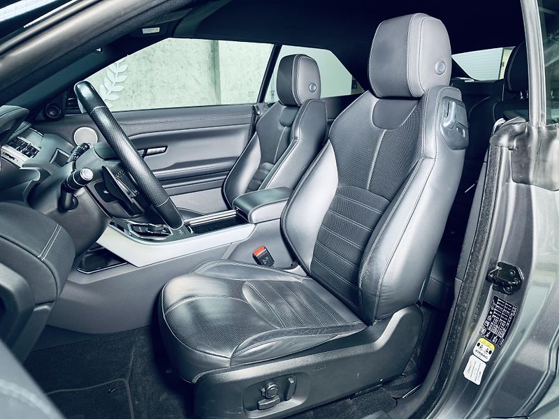 Land Rover Range Rover Evoque (2017) CABRIO*HSE*132KW*KAMERA - fotka 21 z 37