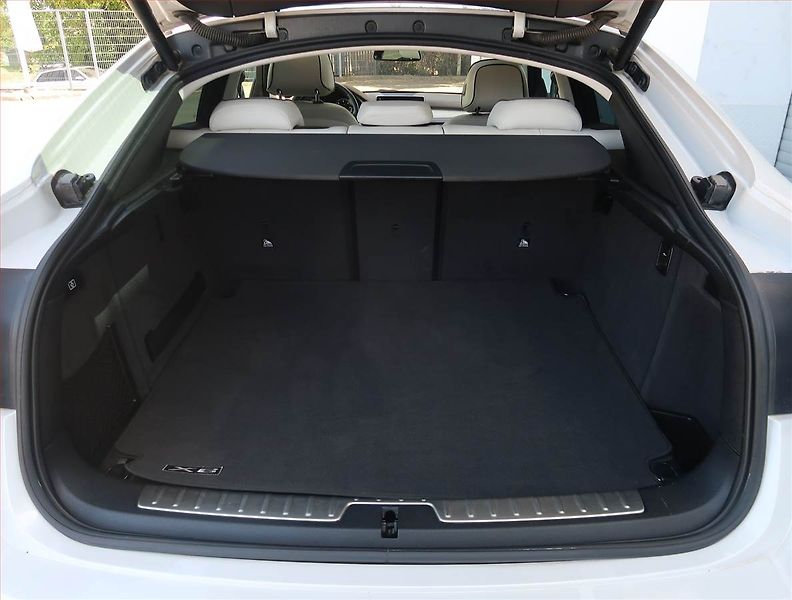 BMW X6 (2018) M Paket xDrive40d - fotka 14 z 25