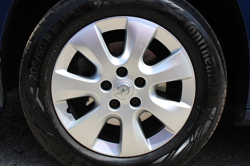 Opel Combo 1,2 T  ČR,1.MAJITEL,INNOVATION - fotka 29 z 34
