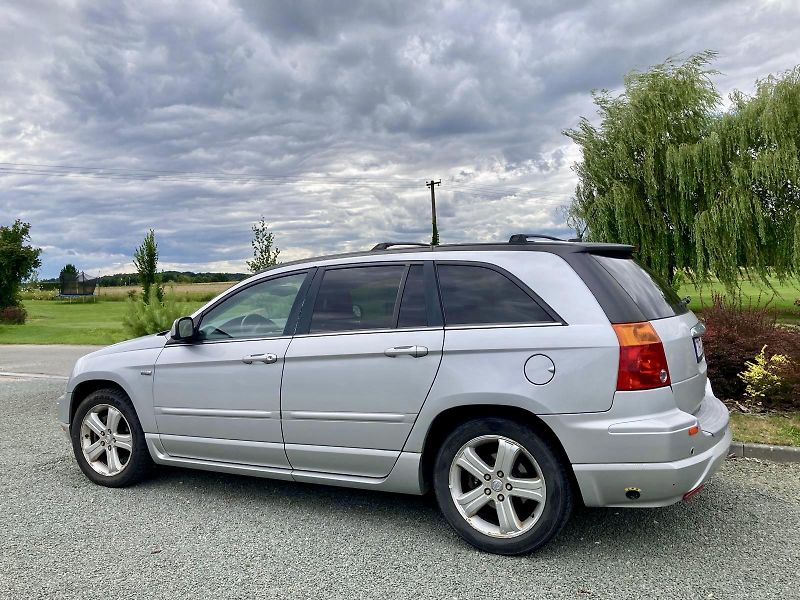 Chrysler Pacifica (2008) Komfortní rodinné auto  - fotka 2 z 12