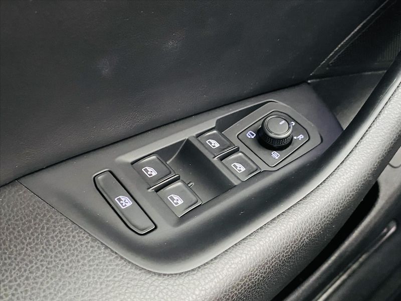 Volkswagen Arteon 2,0 BiTDI DSG 4Motion Elegance - fotka 12 z 26