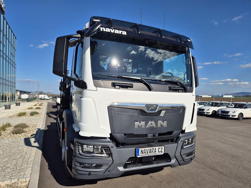 MAN TGM 18.290 HIAB 138 KONTEJNER 10T - fotka 20 z 24