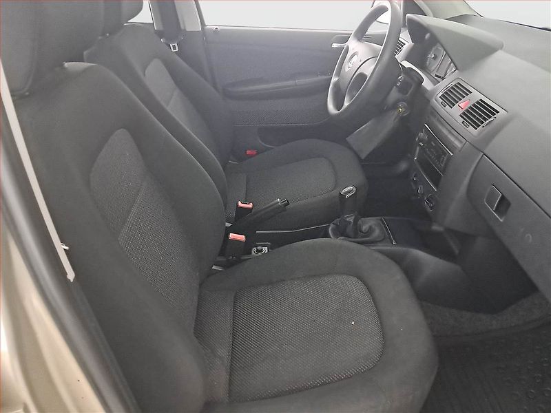 Škoda Fabia (2005) 1.2 12V, Tažné, jezdí výborně - fotka 9 z 15