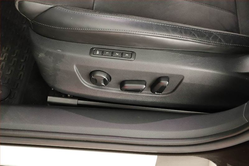 Škoda Superb (2016) Style 2.0 TDI, 4X4, Kůže - fotka 15 z 19