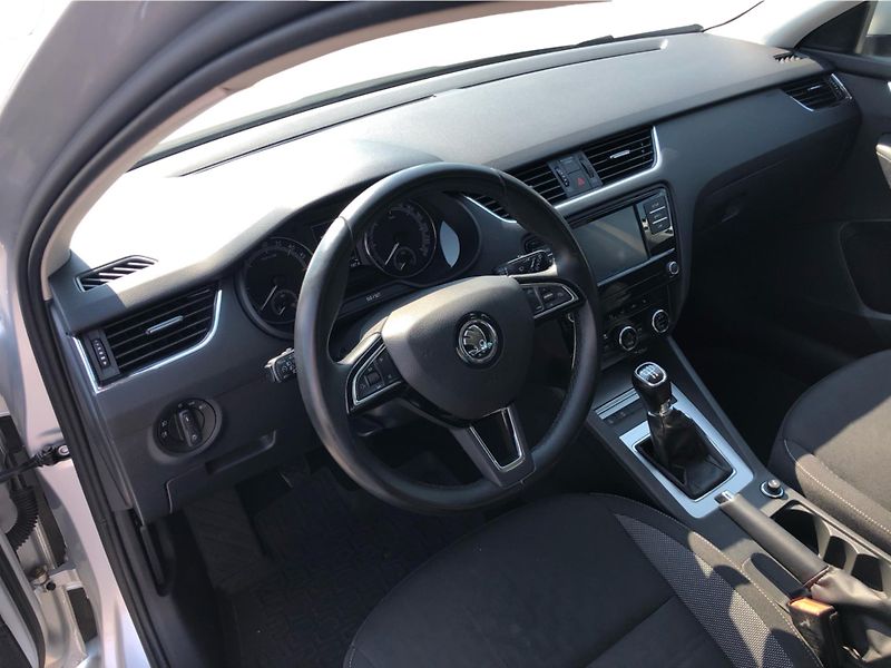 Škoda Octavia III FL Combi Ambition 1.6TDI - fotka 5 z 28