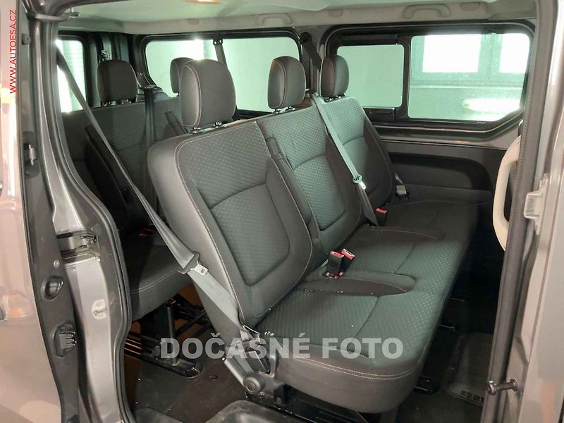 Opel Vivaro (2016) 1.6CDTi L2 9míst, 107kW, navi - fotka 7 z 8