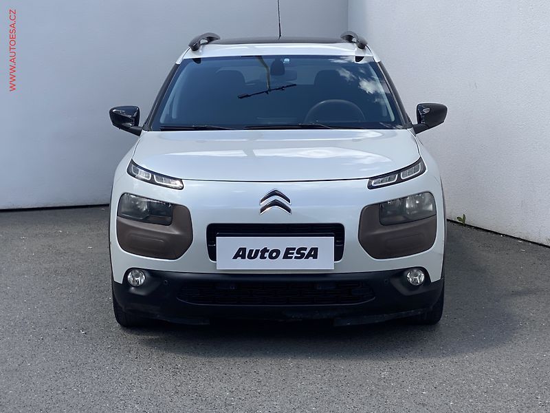 Citroën C4 Cactus (2014) 1.6 HDi, Shine, AT, panor - fotka 2 z 20
