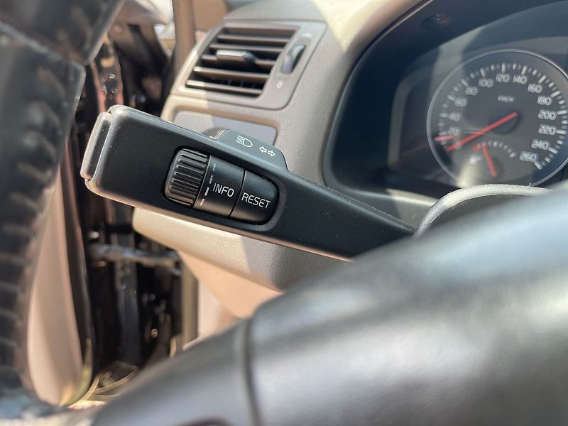 Volvo S40 1.6D 84KW*NOVÉ VSTŘIKY* - fotka 27 z 28