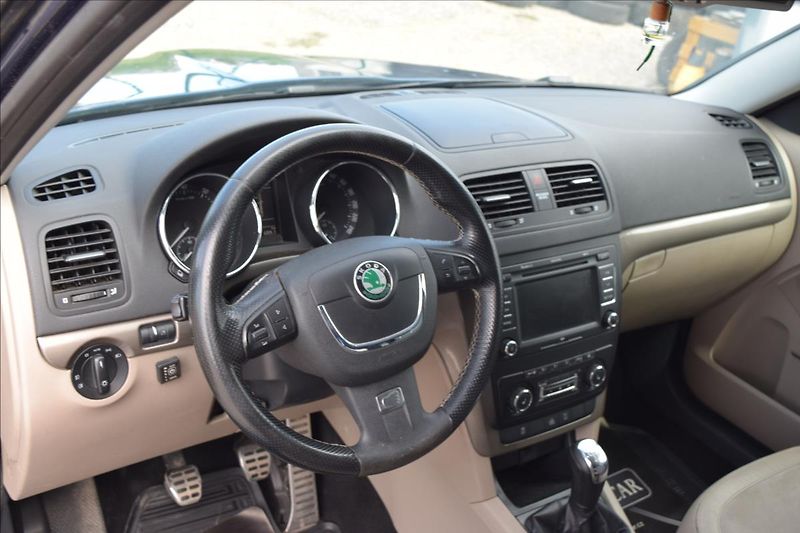 Škoda Yeti 1,8 TSI 118KW 4X4 TAŽNÉ LPG - fotka 16 z 51