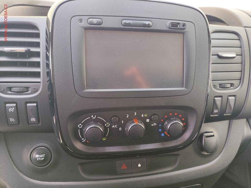 Opel Vivaro (2015) 1.6CDTi 9míst, TZ, navi, 92kW - fotka 13 z 27