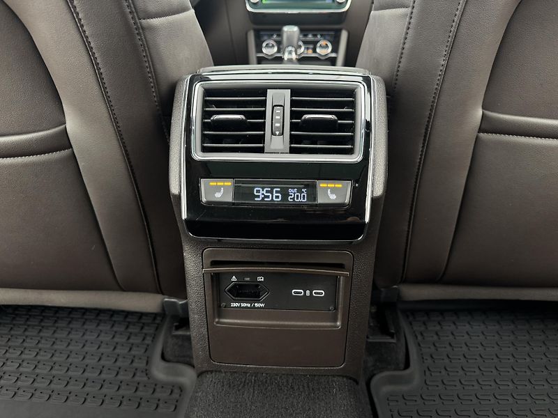 Škoda Superb 1.4tsi*Plug-In*160kw*L&K*PANO* - fotka 15 z 44