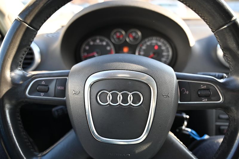 Audi A3 1.4TFSI 92KW Rezervace 6/2011 - fotka 15 z 31