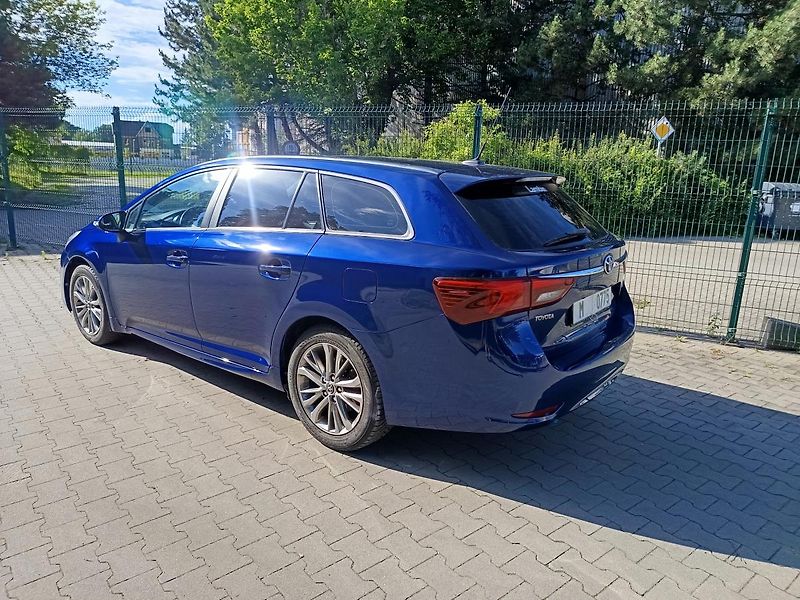 Toyota Avensis (2016) 2,0D, 105kW,  - fotka 3 z 13