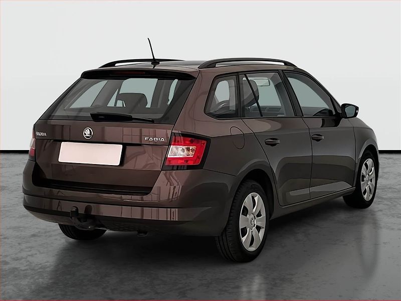 Škoda Fabia (2017) 1.2 TSI, ČR,1.maj - fotka 5 z 16
