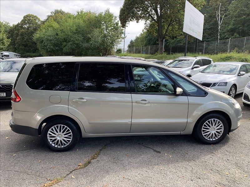 Ford Galaxy 2,0 TDCI PANORAMA SERVISKA 7M - fotka 4 z 20