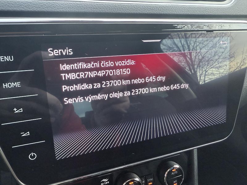 Škoda Superb (2023) 2,0tdi 147kw L&K 4x4 DSG - fotka 76 z 80