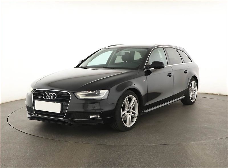 Audi A4 (2014) S-Line 2.0 TDI, 4X4, Automat - fotka 2 z 21