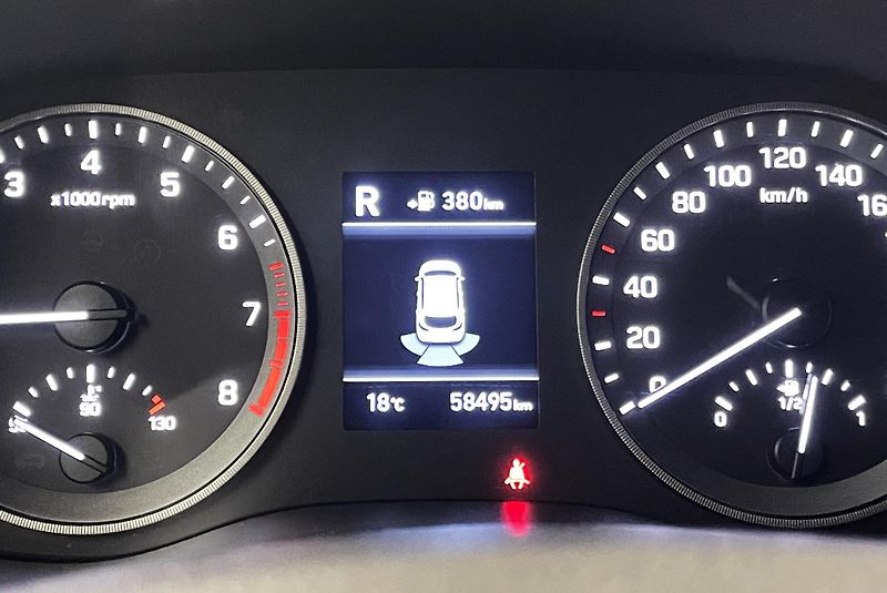 Hyundai Tucson 1.6 GDI, 97 KW, ČR - fotka 18 z 26