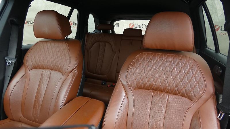 BMW X5 40d xDrive M Sport - fotka 7 z 25