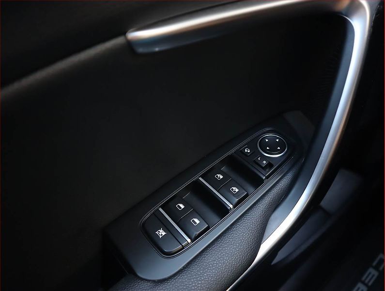 Kia Ceed (2023) 1.5 T-GDI, Serv.kniha, Navi - fotka 20 z 22