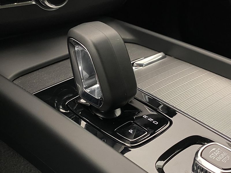 Volvo XC60 B4 AWD BRIGHT PLUS AUT - fotka 28 z 58
