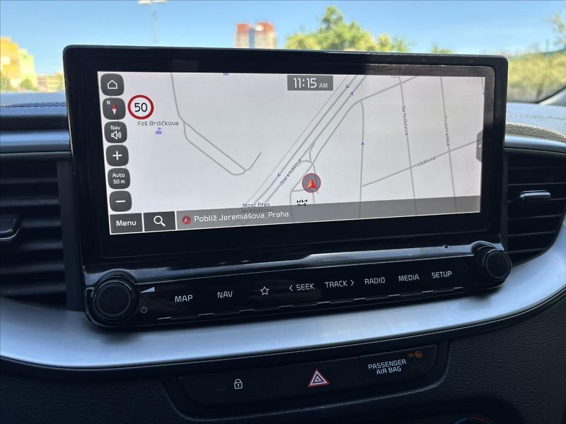 Kia Ceed 1,5 TGDi 118kW AT TOP NAVI - fotka 17 z 44