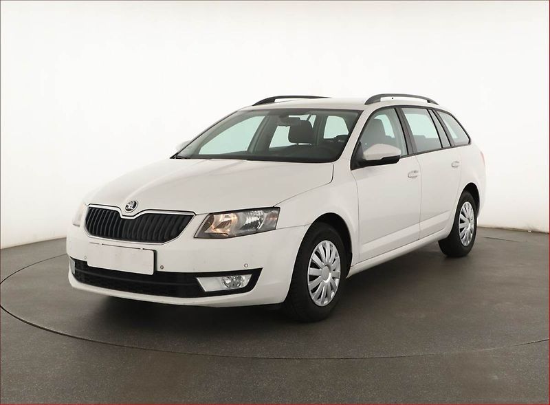 Škoda Octavia (2015) 1.6 TDI, Tempomat - fotka 2 z 11