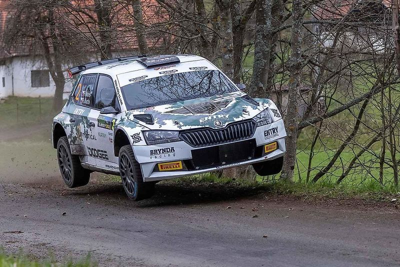 V Pardubicích se letos pojede již 76. Zlatá přilba, na kterou se opět sjedou známá a slavná jména ploché dráhy. Foto: Se svolením Luboše Jeníčka
