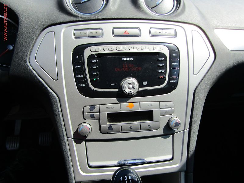 Ford Mondeo (2008) 1.6 Ti-VCT, AC, TZ, park - fotka 11 z 19