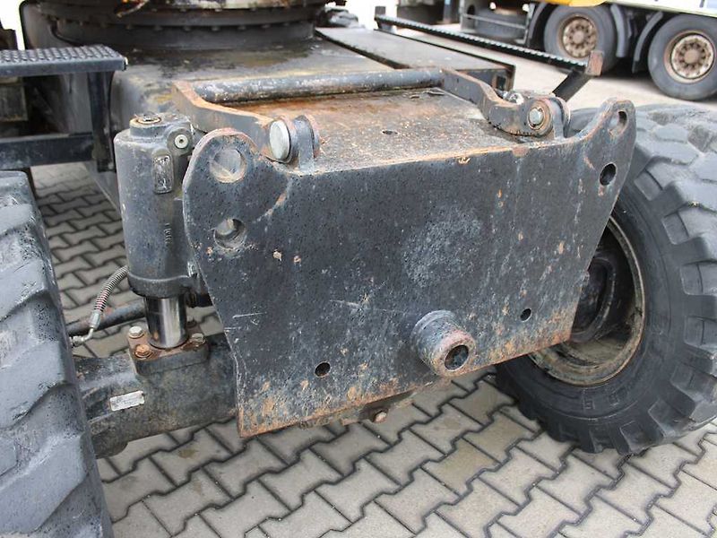 JCB JS145W - fotka 7 z 18
