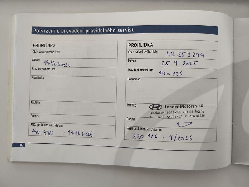 Hyundai i30 1.4i/73kW Trikolor Komfort - fotka 28 z 28