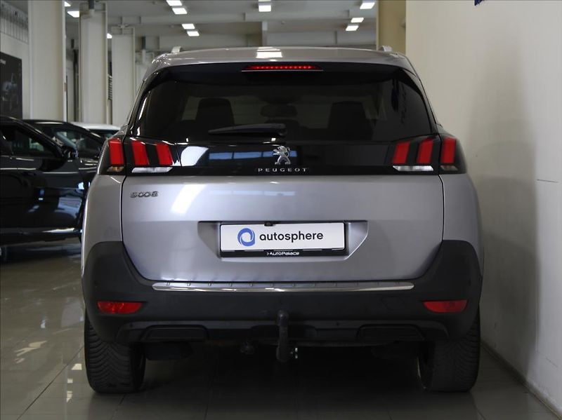 Peugeot 5008 1,2 PT 96kW AT Pano.Paměť  7-m - fotka 4 z 32