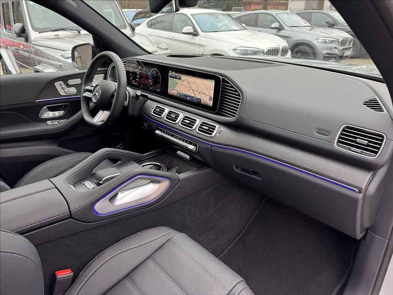 Mercedes-Benz GLS 450d AMG 4Matic - fotka 10 z 40