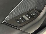 Škoda Octavia 2,0 TDi  DSG 4x4 Scout Virtual - náhled 21