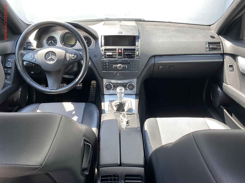 Mercedes-Benz Třídy C (2007) 3.0i 280, AC, temo, bixenon - fotka 7 z 16