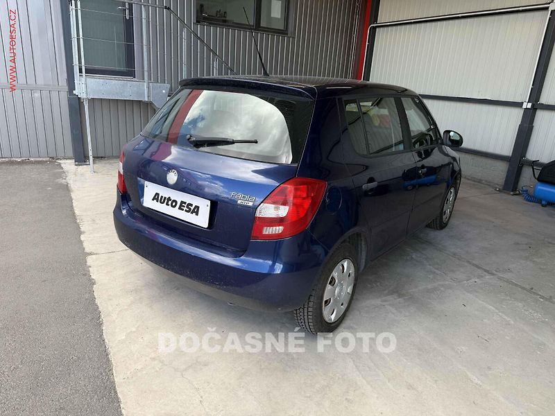 Škoda Fabia (2007) 1.2i, ČR, servis.kniha - fotka 2 z 3