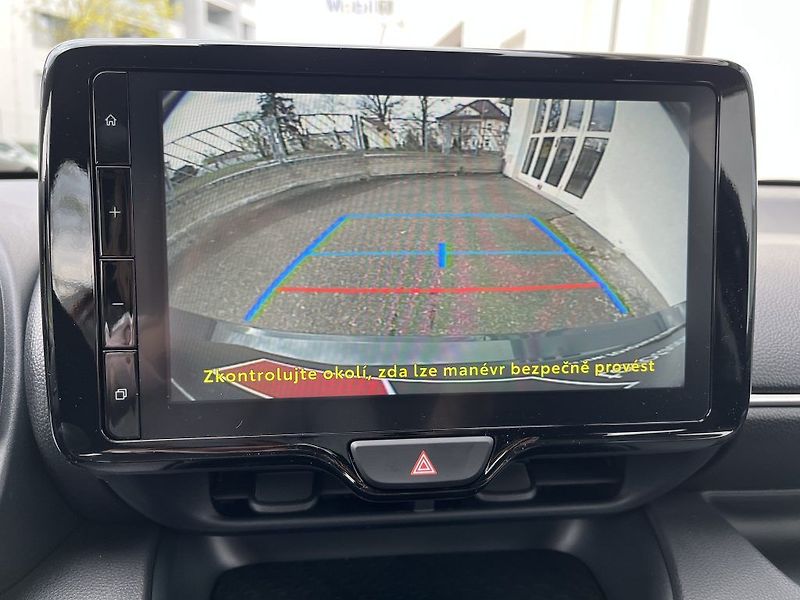 Toyota Yaris 1.5L HEV116 CVT Comfort - fotka 17 z 26