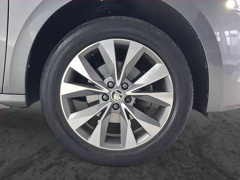 Škoda Kamiq (2022) Style 1.5 TSI - fotka 14 z 19