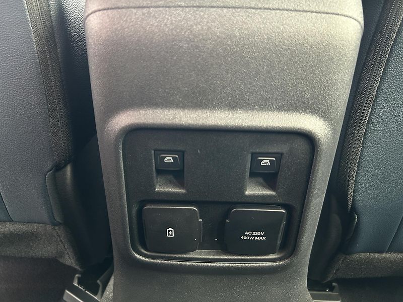 Ford Bronco 2.7 EcoBoost 246kW OUTER BANKS - fotka 13 z 36