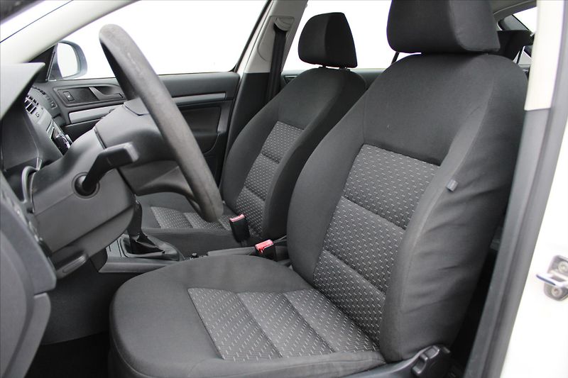Škoda Octavia 1.6 TDI 77kW 1. MAJ. ČR DPH - fotka 9 z 16