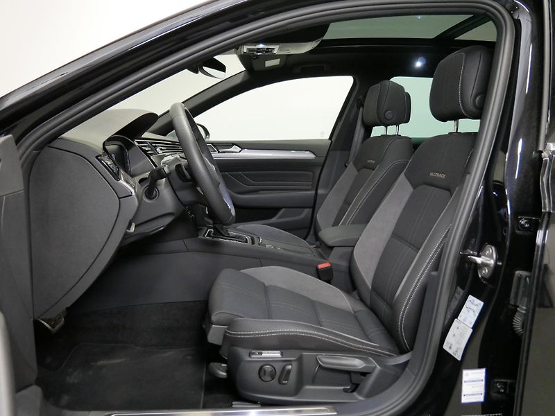 Volkswagen Passat - fotka 9 z 24