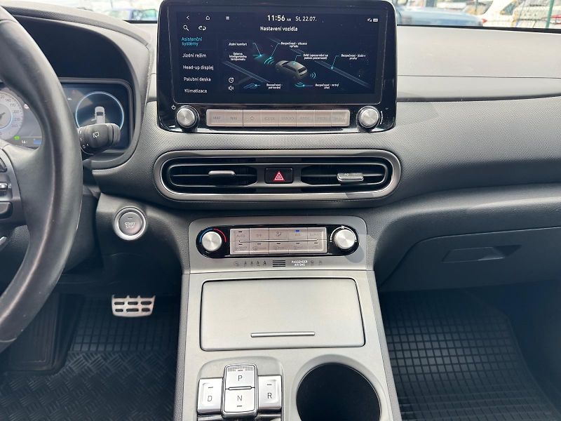 Hyundai Kona (2024) STYLE BEV 64kWh 150kW CZ DPH - fotka 10 z 11