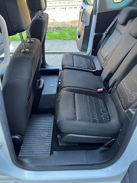 Opel Meriva (2014) - fotka 10 z 32