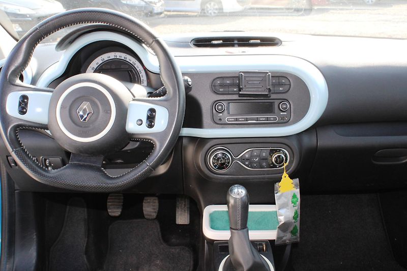 Renault Twingo (2015) 1,0i KLIMA TEMPOMAT EL.OKNA - fotka 14 z 14