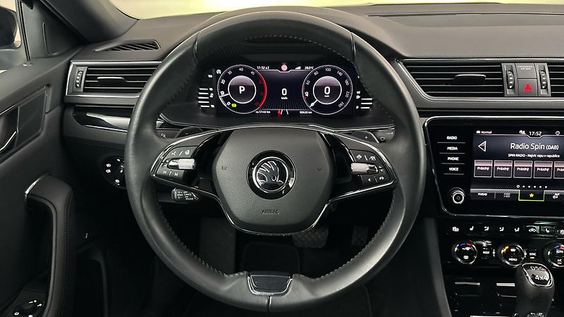 Škoda Superb 2.0 TDI DSG 4x4 L&K Combi - fotka 9 z 34