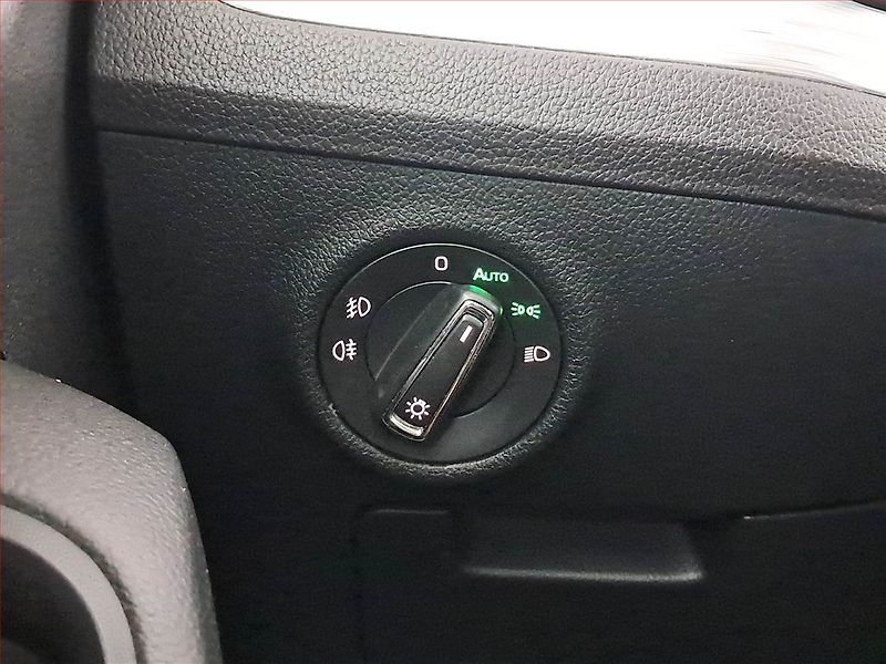 Škoda Superb (2021) 2.0 TDI, Automat, ČR,1.maj - fotka 18 z 24