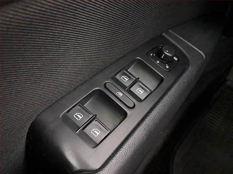Škoda Superb (2010) Elegance 2.0 TDI, Navi - fotka 18 z 19