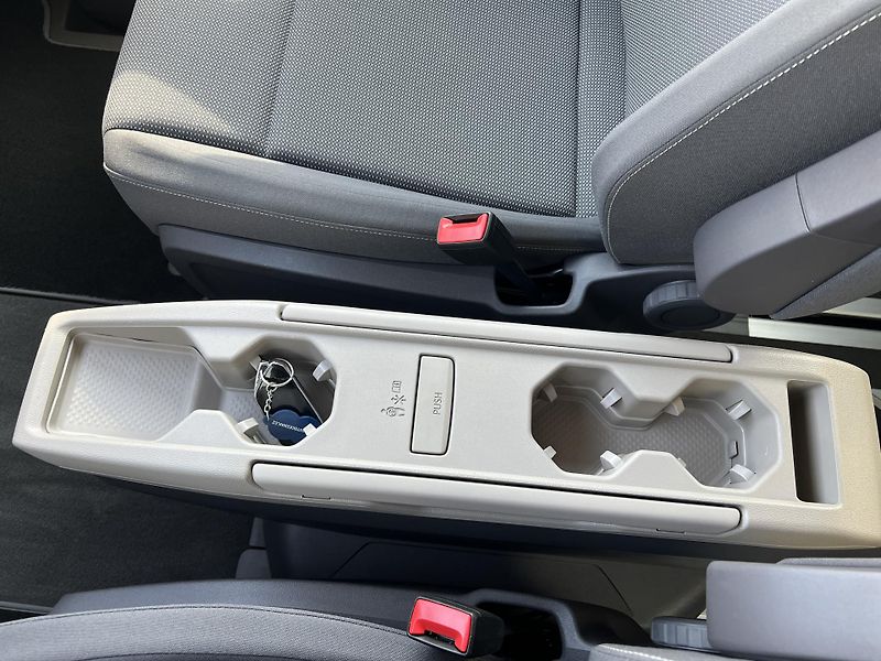 Volkswagen Multivan (2024) 2,0TDi 110kW BULLI DSG - fotka 23 z 44