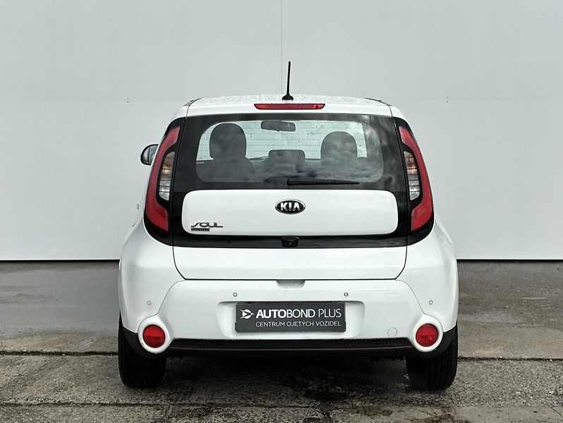 Kia Soul 1.6 GDI 97kW AT Exclusive - fotka 9 z 20